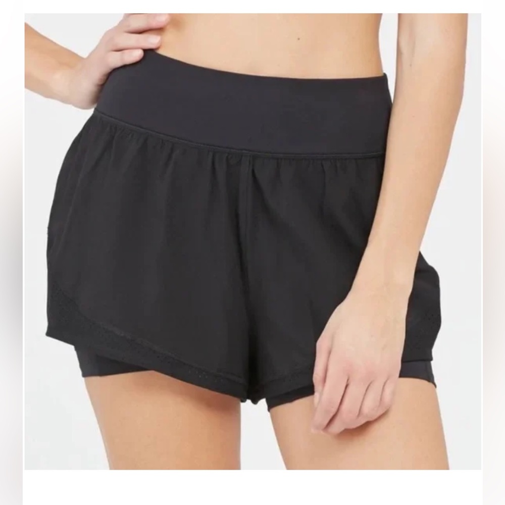 spanx - - never worn, Get Moving Shorts - black - M
